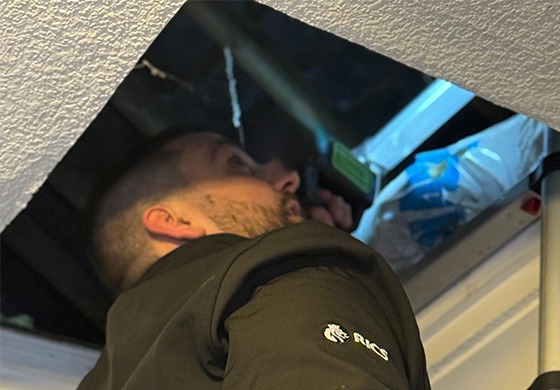 costas checking a loft sub serv insp 560x390